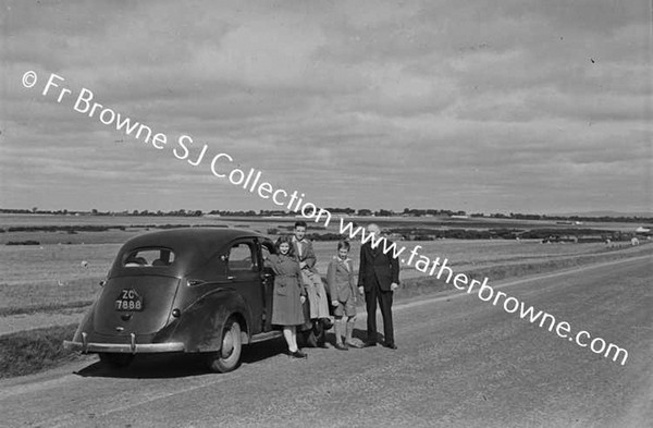 MAUREEN GIBBON & FAMILY ON CURRAGH HEADING HOME